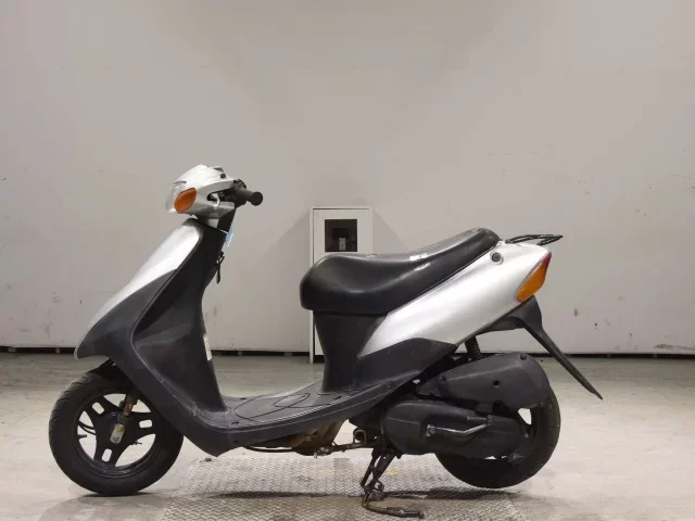 Suzuki LET S2