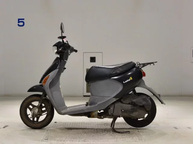 Suzuki LET S4