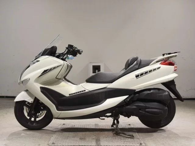 Yamaha MAJESTY 250-4