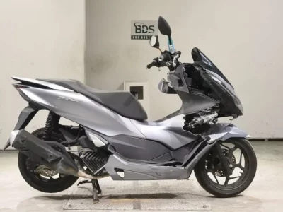Honda PCX125-4
