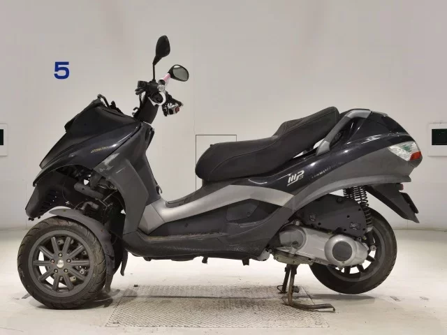 Piaggio PIAGGIO MP3 250