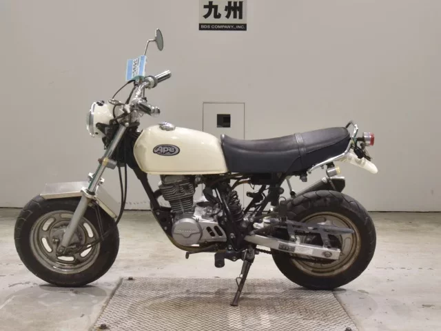 Honda APE100
