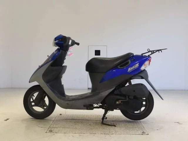 Suzuki LET S2