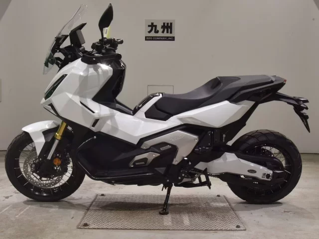 Honda X-ADV750-2