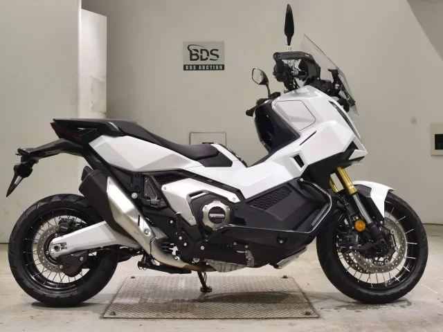 Honda X-ADV750-2