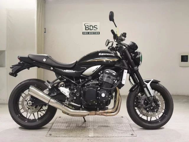Kawasaki Z900RS лот № 7505 оценка 5  с аукциона в Японии