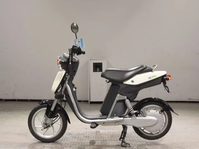 Yamaha EC-03