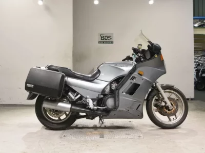 Kawasaki 1000GTR