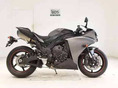 Yamaha YZF-R1 SHO LOUIS NOT EQUIPPED
