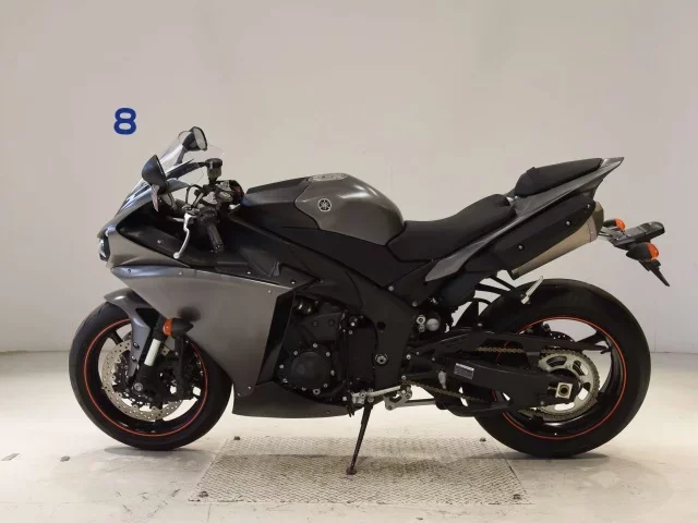 Yamaha YZF-R1 SHO LOUIS NOT EQUIPPED