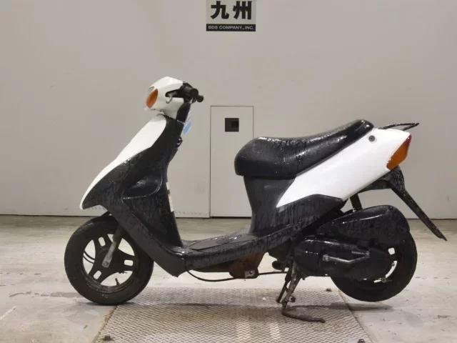 Suzuki LET S2