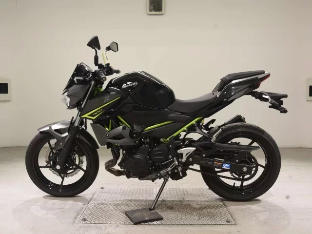 Kawasaki Z400-2