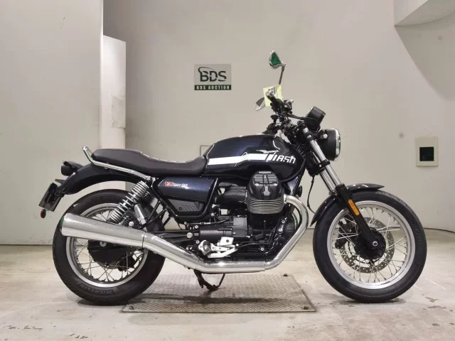 Moto Guzzi  V7 SPECIAL лот № 2586 оценка 7  с аукциона в Японии