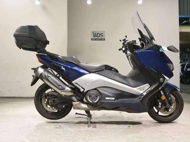 Yamaha T-MAX530DX