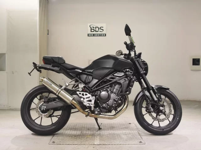 Honda CB250RA лот № 7522 оценка 5  с аукциона в Японии