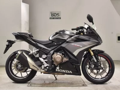 Honda CBR400R-2