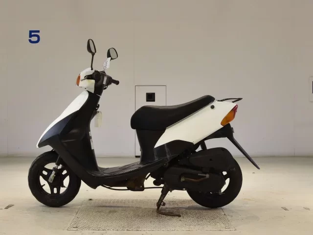 Suzuki LET S2