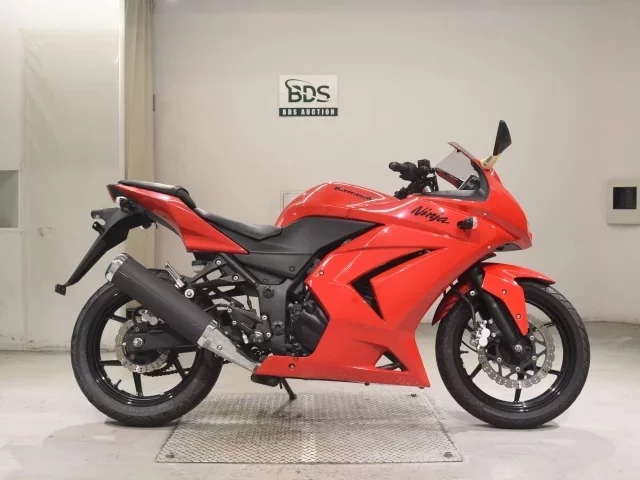 Kawasaki NINJA250R лот № 5153 оценка 4  с аукциона в Японии