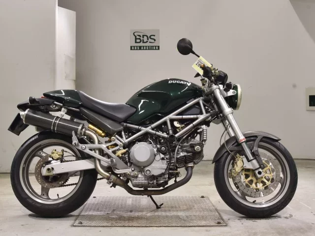 Ducati  MONSTER 900 IE лот № 2683 оценка 4  с аукциона в Японии
