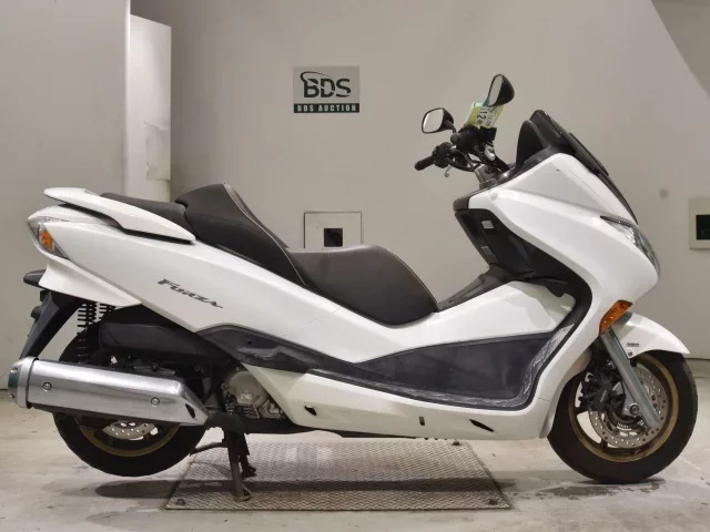 Honda FORZA ABS лот № 2712 оценка 4  с аукциона в Японии