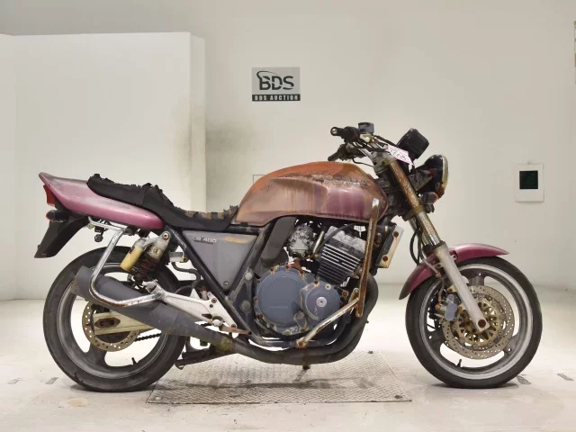 Honda CB400SFK SHO LOUIS NOT EQUIPPED