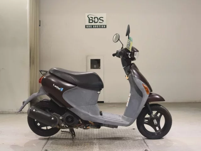 Suzuki LET S4