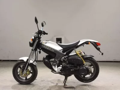 Suzuki TR50S