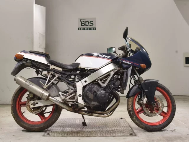 Honda CBR250R