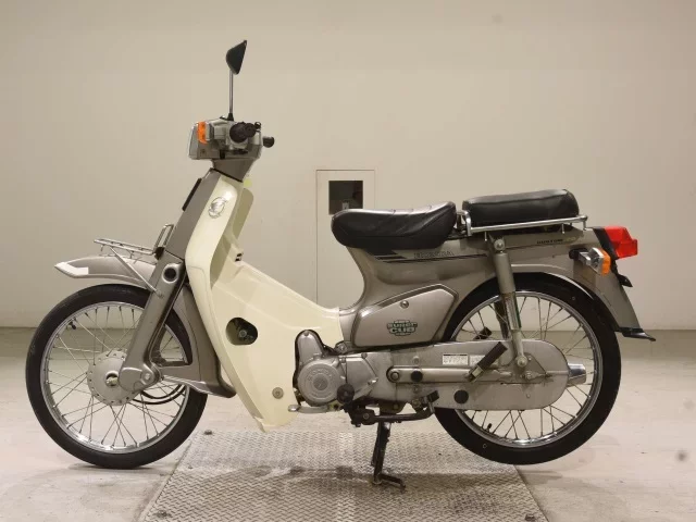 Honda C70