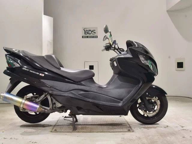 Suzuki SKYWAVE 250S-3 лот № 2758 оценка 4  с аукциона в Японии