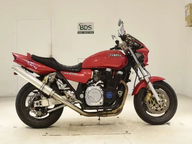 Yamaha XJR1200