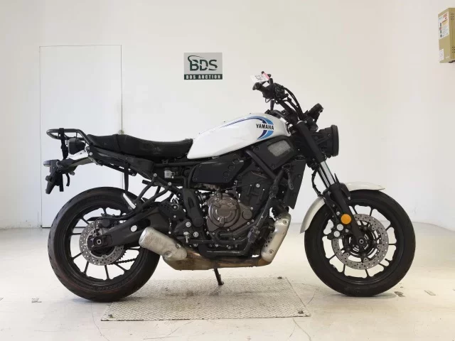 Yamaha XSR700-2