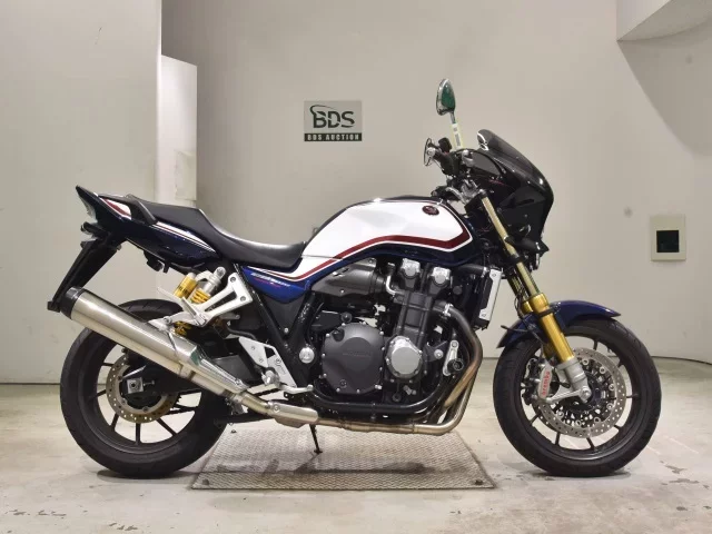 Honda CB1300SF-3SP лот № 2641 оценка 6  с аукциона в Японии
