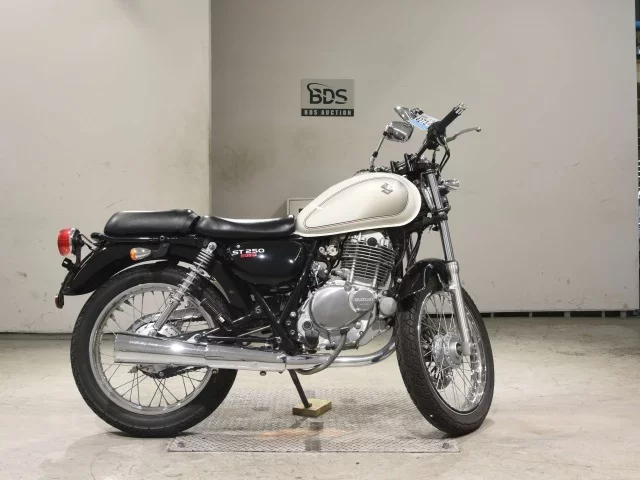 Suzuki ST250E