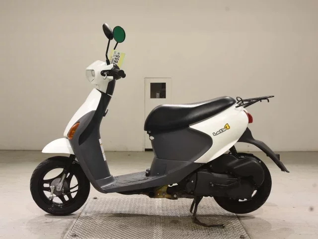 Suzuki LET S4