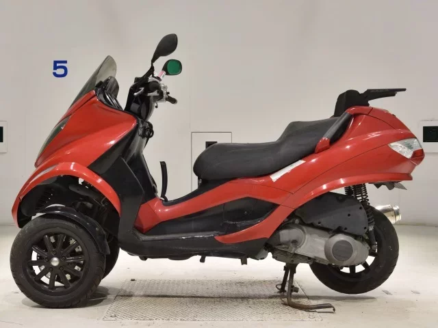 Piaggio PIAGGIO MP3 250