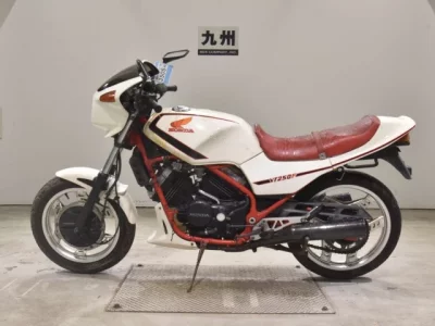Honda VT250FC SHO LOUIS NOT EQUIPPED