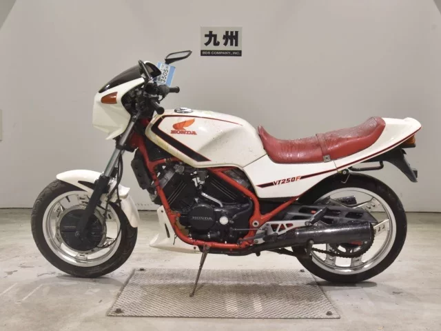 Honda VT250FC SHO LOUIS NOT EQUIPPED