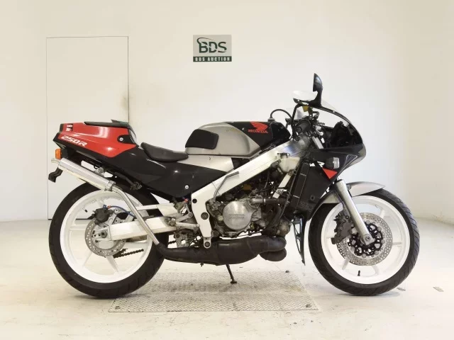 Honda NSR250R-3
