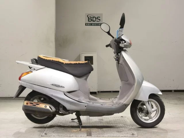 Honda LEAD 100