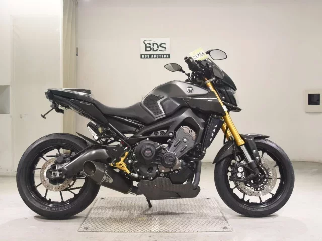 Yamaha MT-09 лот № 7563 оценка 4  с аукциона в Японии