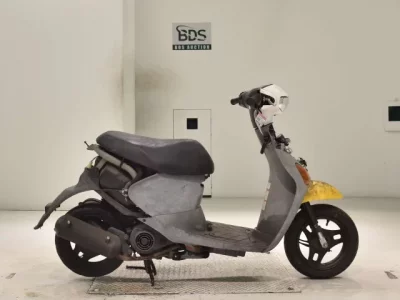 Suzuki LET S4