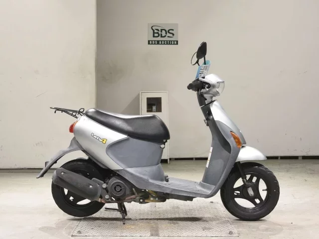 Suzuki LET S4