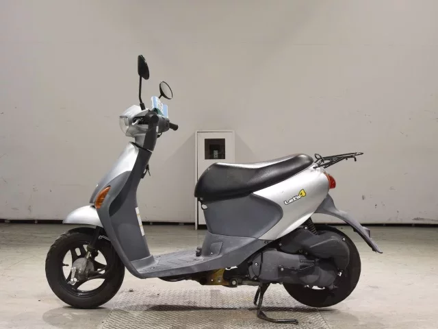 Suzuki LET S4