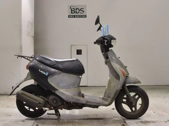 Suzuki LET S4