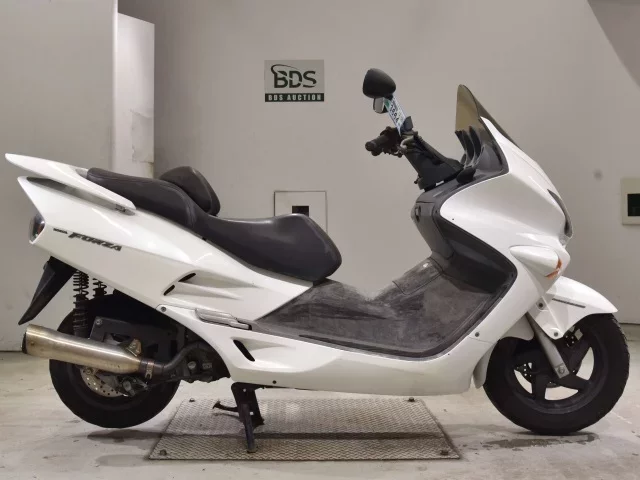 Honda FORZA