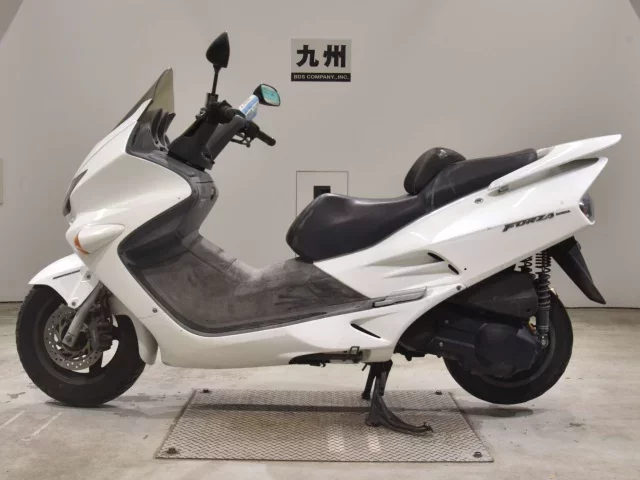 Honda FORZA