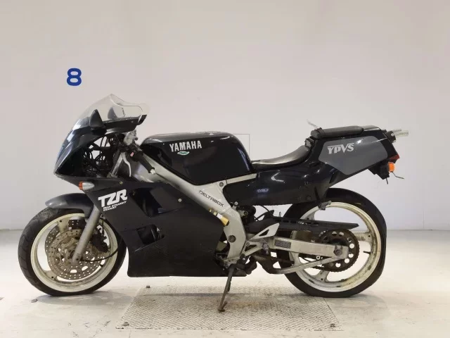 Yamaha TZR250-3 SHO LOUIS NOT EQUIPPED