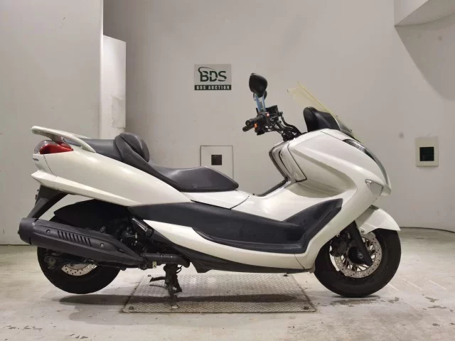 Yamaha MAJESTY 250-4