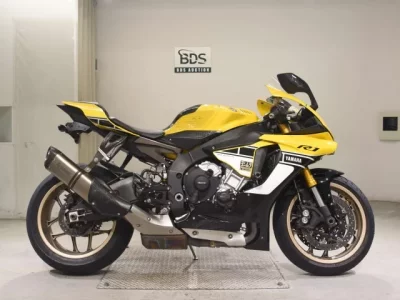 Yamaha YZF-R1  с аукциона в Японии